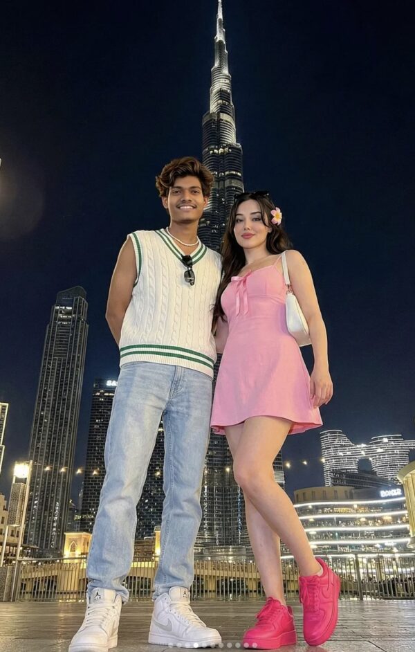 Burjkhalifa Boy with girls