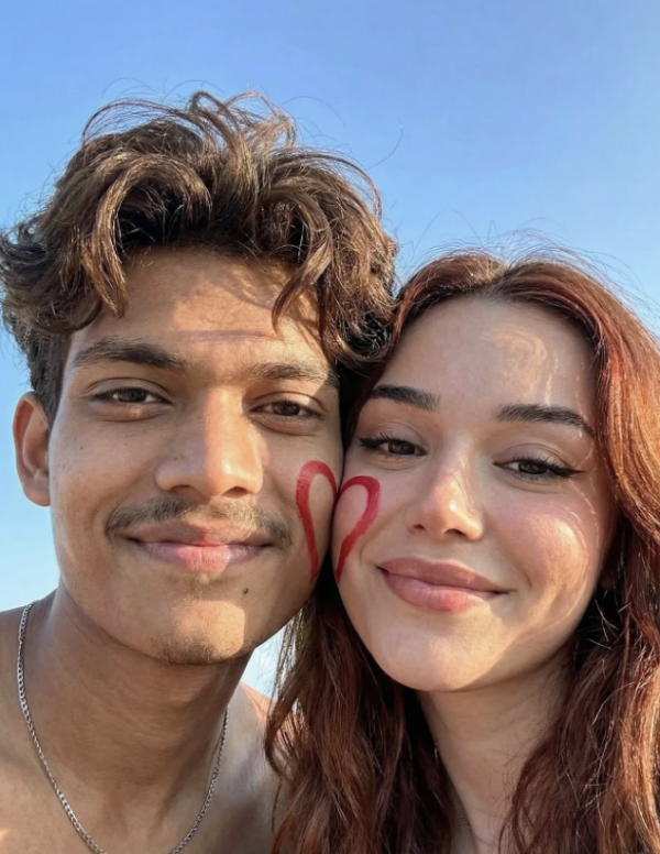 Couple Love 🙂‍↔️