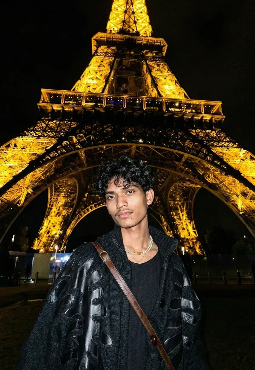 FRONT OF THE EIFFEL TOWER
