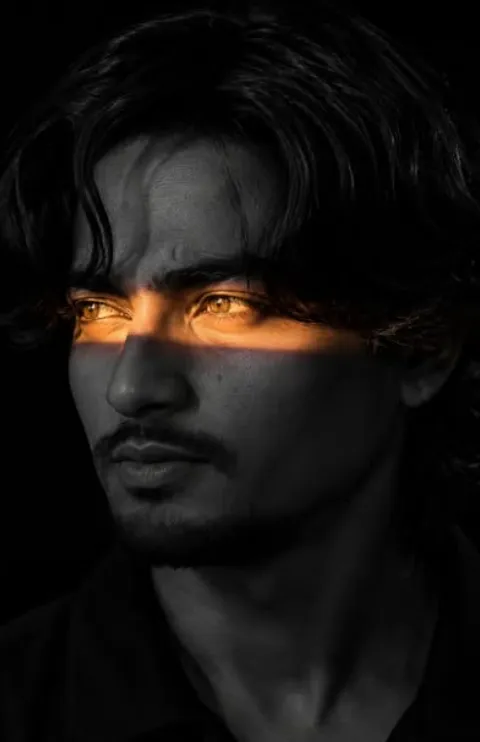 Golden Glance