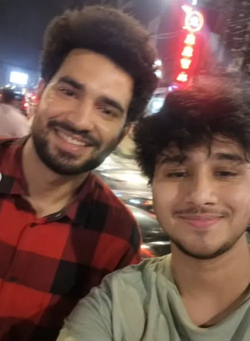 Photo with your fav celebrity